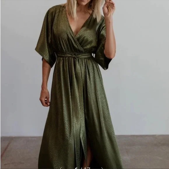 knee length dresses for ladies Papillon Kimono Maxi Robe main image 1